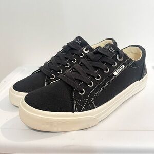 Taos Black Women’s Canvas Sneakers